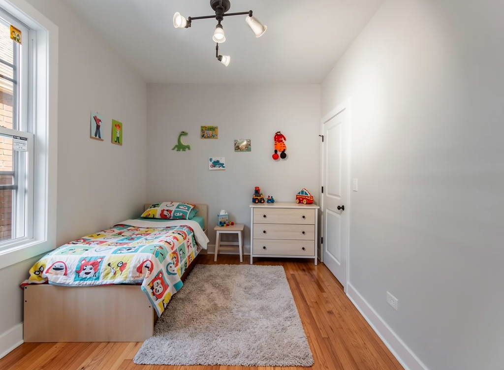 Kids bedroom after staging